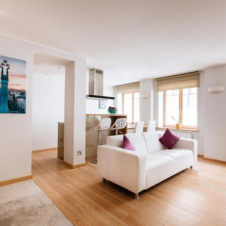 New Exclusive 2 Bedroom Apartment In Old리가 외부 사진